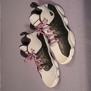 Team Jordan 845202-007 Black & Gray Sneakers